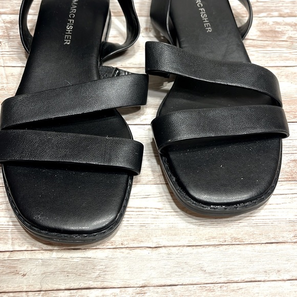 Black Marc Fisher Sandals Size 6 M - Picture 5 of 10